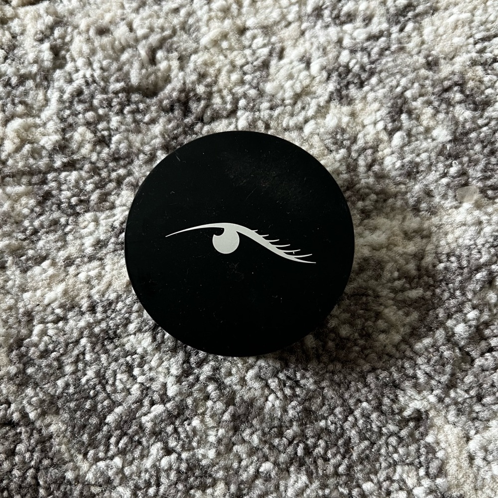 Amazing cosmetics pink chocolate blush